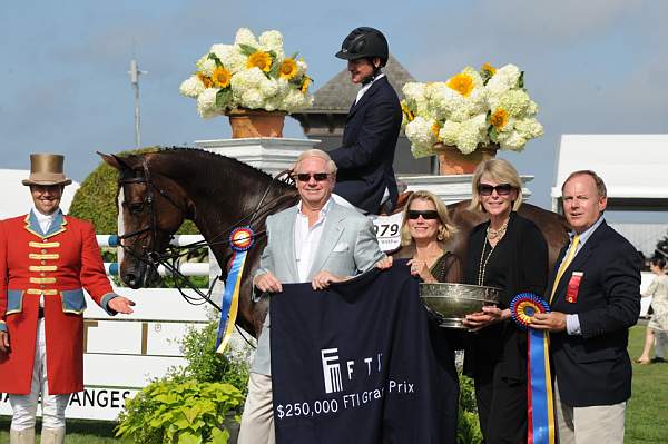 HC09-8-30-09-FTI-GP-Awards-1380-Sapphire-McLainWard-DDeRosaPhoto.jpg