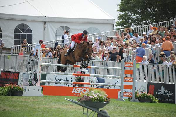 HC09-8-30-09-FTI-GP-0706-Cypria6-AndrewWelles-DDeRosaPhoto.JPG