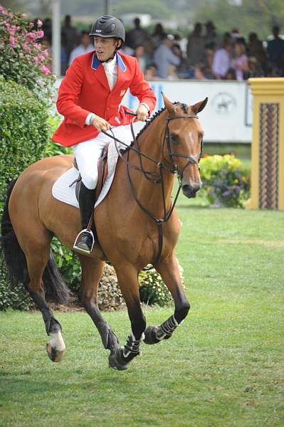 HC09-8-30-09-FTI-GP-0719-Cypria6-AndrewWelles-DDeRosaPhoto.JPG