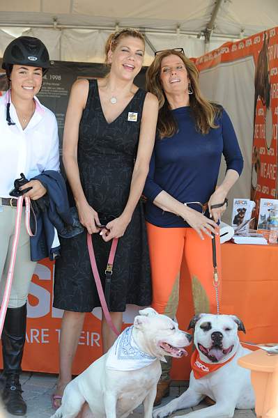 HC09-8-23-09-Celebrity-Dogs-0112-DDeRosaPhoto.jpg