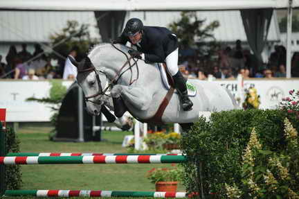 HC-9-4-11-0999-McLainWard-AntaresF-DDeRosaPhoto.JPG
