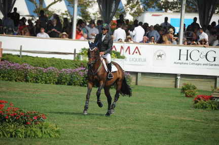 HC-9-4-11-0963-NormanDelloJoio-NotreStar-DDeRosaPhoto.JPG