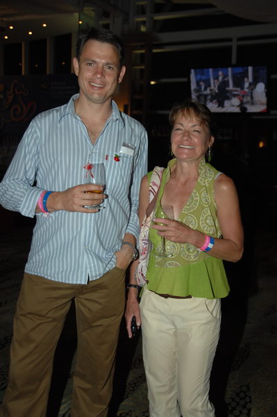 HKEV-8-10-08-620-JulianWright-MelindaLehman-DeRosaPhoto.jpg