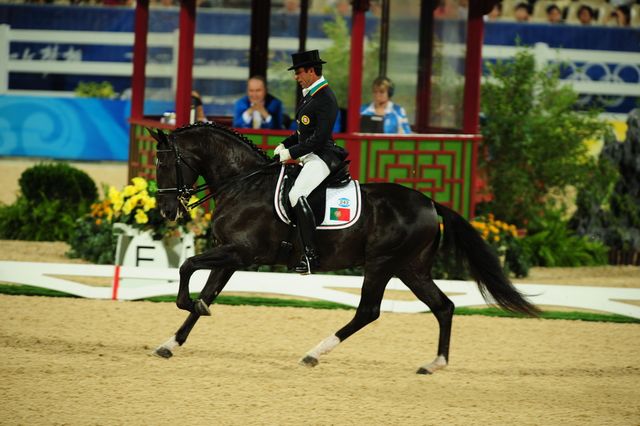 HKD-8-13-08-0095-DanielPinto-GalopinDeLaFont-POR-DeRosaPhoto.jpg
