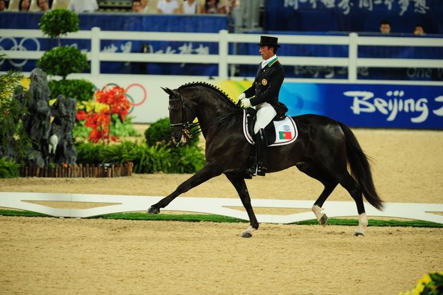 HKD-8-13-08-0105-DanielPinto-GalopinDeLaFont-POR-DeRosaPhoto.jpg