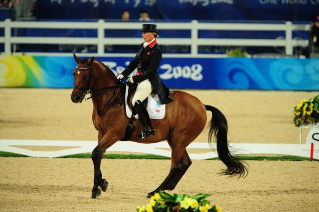 HKD-8-13-08-0243-JaneGregory-LuckyStar-GBR-DeRosaPhoto.jpg