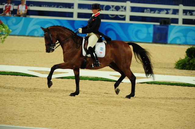 HKD-8-13-08-0250-JaneGregory-LuckyStar-GBR-DeRosaPhoto.jpg
