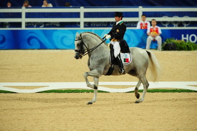 HKD-8-13-08-0857-CarlosPinto-Notavel-POR-DeRosaPhoto.jpg