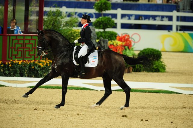 HKD-8-13-08-1044-EmmaHindle-Lancet-GBR-DeRosaPhoto.jpg