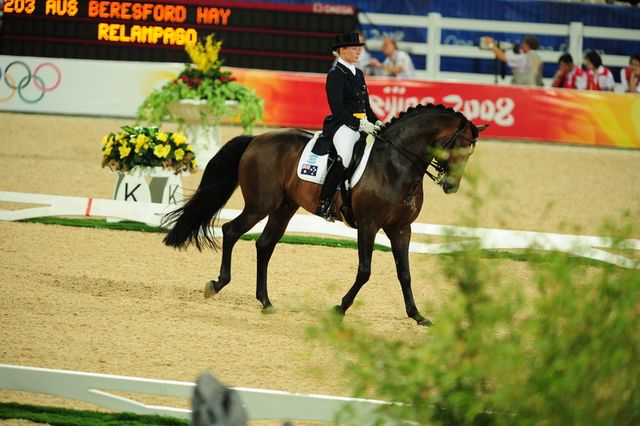 HKD-8-13-08-1127-HayleyBeresford-Relampago-AUS-DeRosaPhoto.jpg