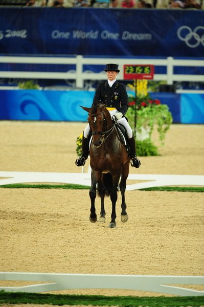 HKD-8-13-08-1141-HayleyBeresford-Relampago-AUS-DeRosaPhoto.jpg