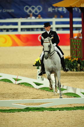 HKD-8-14-08-0036-JuanManualMunoz-FuegoXII-ESP-DeRosaPhoto.jpg