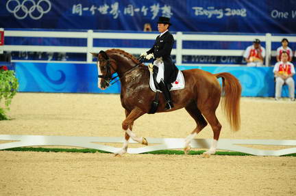 HKD-8-14-08-0860-HiroshiHoketsu-Whisper-JPN-DeRosaPhoto.jpg