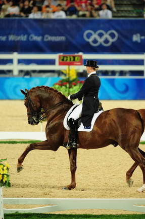 HKD-8-14-08-0982-KristyOakley-QuandoQuando-AUS-DeRosaPhoto.jpg
