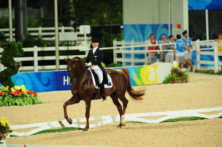 HKD-8-14-08-0986-KristyOakley-QuandoQuando-AUS-DeRosaPhoto.jpg