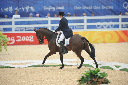 HKEV-8-10-08-433-ShaneRose-AllLuck-AUS-DeRosaPhoto.jpg