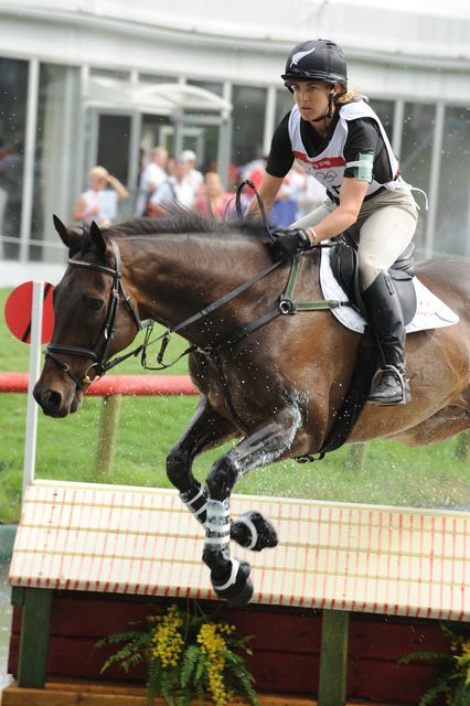 HKEV-8-11-08-0279-HeelanTompkins-Sugoi-NZL-DeRosaPhoto.jpg