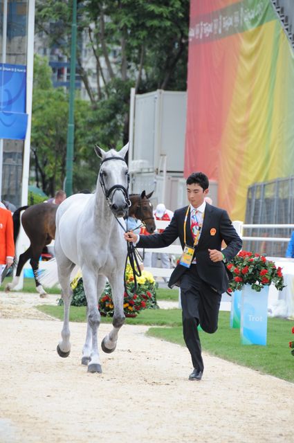 HK-8-8-08-378-DeRosaPhoto.jpg