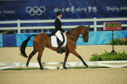 HKEV-8-9-08-610-SelenaOHanlon-Colombo-CAN-DeRosaPhoto.jpg