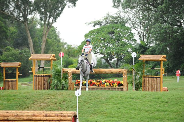 HKEV-8-11-08-0632-BeckyHolder-CourageousComet-DeRosaPhoto.jpg
