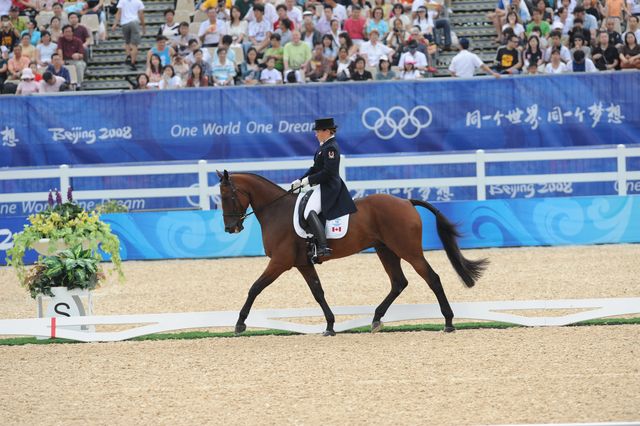 HKEV-8-9-08-289-SandraDonnelly-BuenosAires-CAN-DeRosaPhoto.jpg