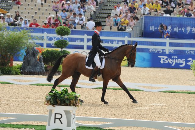 HKEV-8-9-08-447-WilliamFox-Pitt-ParkmoreEd-GBR-DeRosaPhotoWilliam.jpg