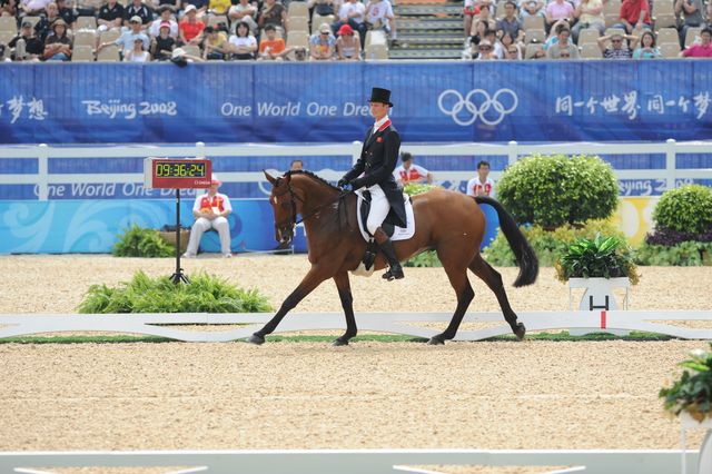 HKEV-8-9-08-448-WilliamFox-Pitt-ParkmoreEd-GBR-DeRosaPhotoWilliam.jpg