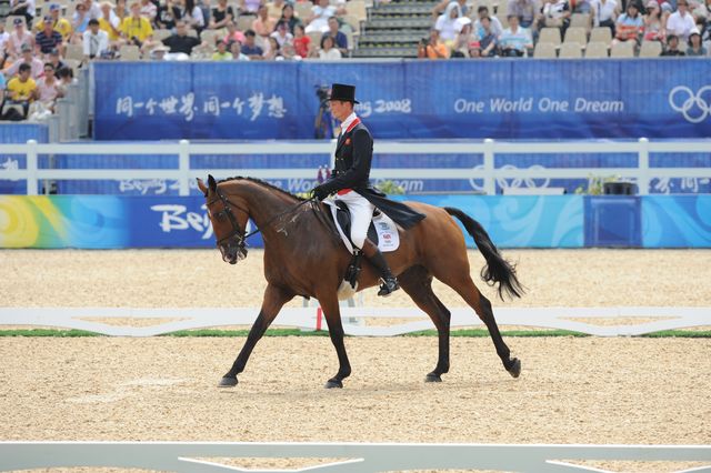 HKEV-8-9-08-454-WilliamFox-Pitt-ParkmoreEd-GBR-DeRosaPhotoWilliam.jpg