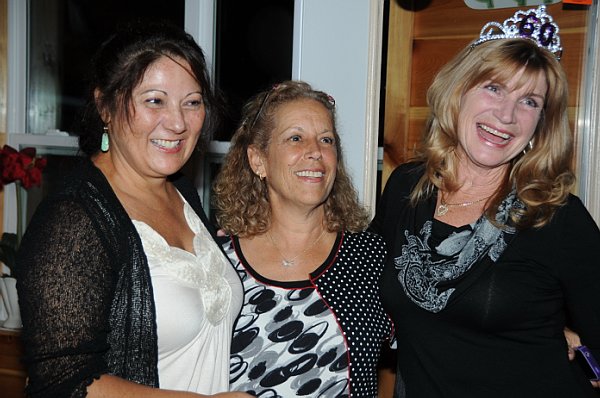 Mary-11-13-10-60thBD-055-DDeRosaPhoto.jpg