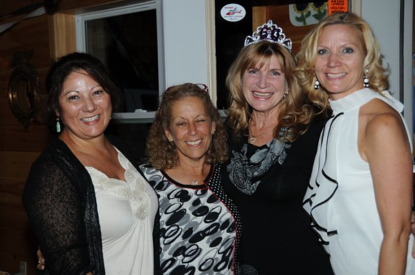Mary-11-13-10-60thBD-058-DDeRosaPhoto.jpg