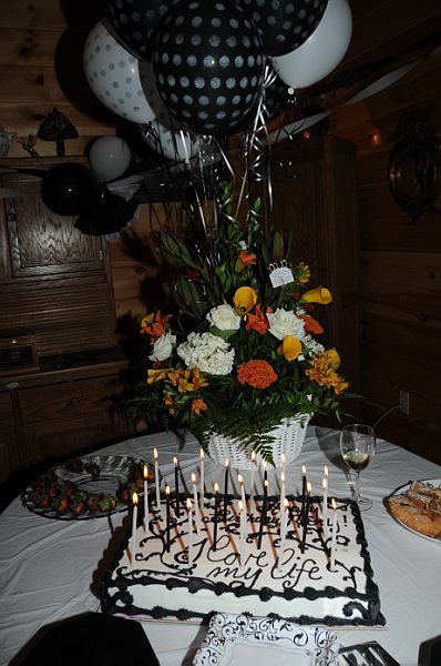 Mary-11-13-10-60thBD-073-DDeRosaPhoto.jpg