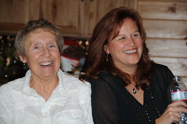 Mary-11-13-10-60thBD-111-DDeRosaPhoto.jpg