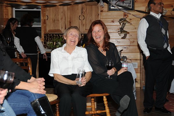 Mary-11-13-10-60thBD-112-DDeRosaPhoto.jpg