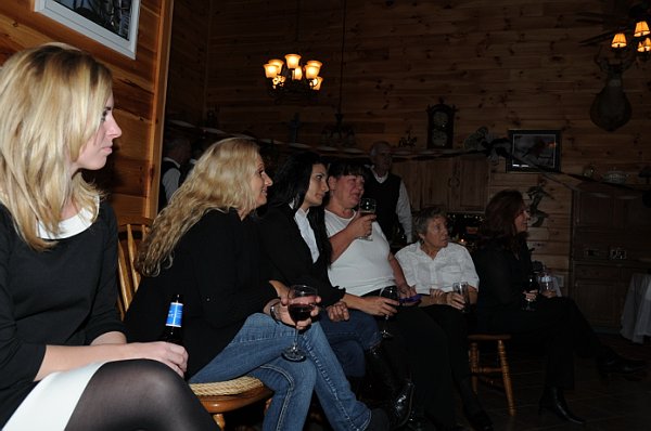 Mary-11-13-10-60thBD-124-DDeRosaPhoto.jpg