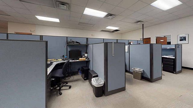 Cubicles-45-SARAH-DRIVE-FARMINGDALE-Office(2)