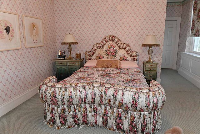 Bedroom-11 Evans-10-21-21-5868-DDeRosaPhoto
