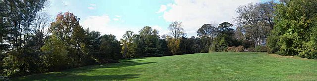 Lawn Back House Side Panorama2