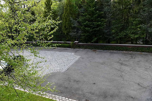 Driveway-HIGH RIDGE-5-4-21-4242-DDeRosaPhoto