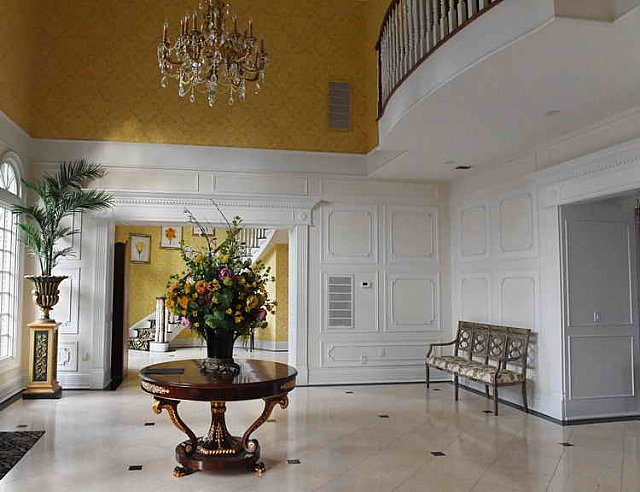 Entrance-IPE-Oyster Bay-3-24-19-3473-DDeRosaPhoto