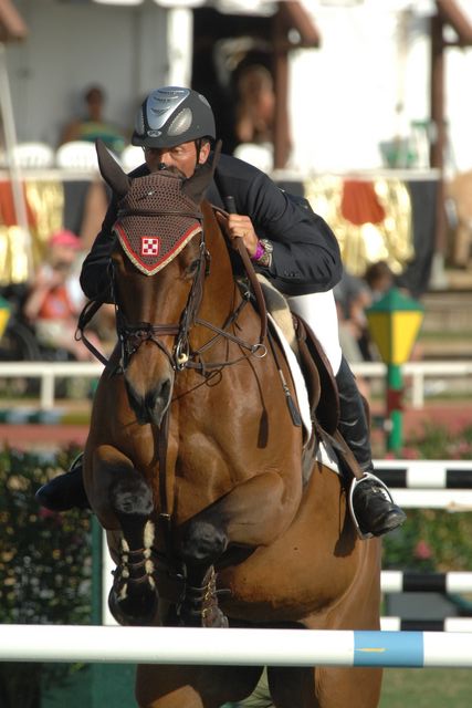 1155-ToddMinikus-Olinda-NHS-12-3-06-&copy;DeRosaPhoto.jpg