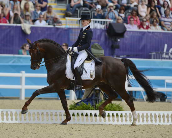 Olympics-DRE-GP-8-3-12-3544-HelenLangehanenberg-DamonHill-GER-DDeRosaPhoto