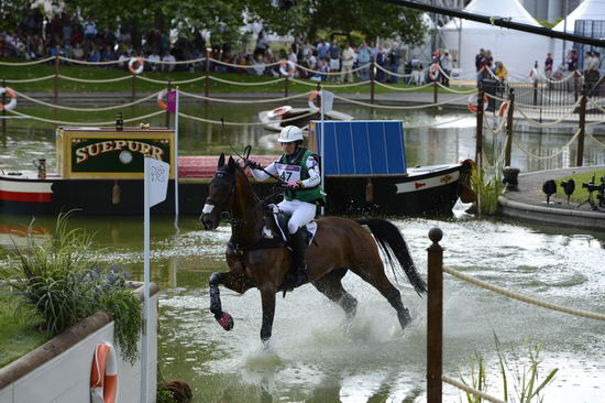 Olympics-EV-XC-7-30-12-5632-LucindaFredericks-FlyingFinish-AUS-DDeRosaPhoto