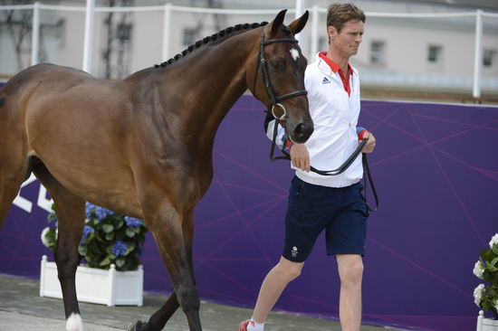 Olympics-EVJg-7-27-12-0607-WilliamFox-Pitt-Lionheart-GBR-DDeRosaPhoto