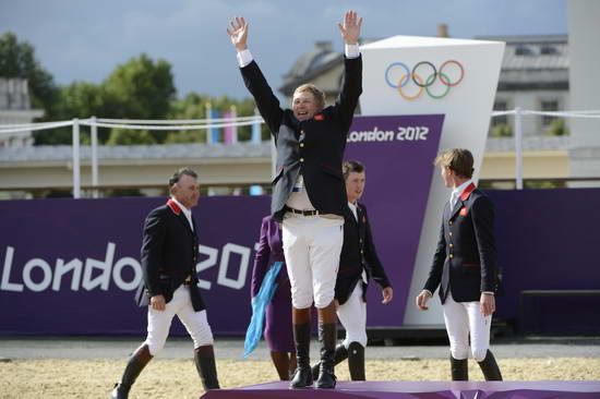 GBR-Gold-Olympics-8-6-12-SJ-TM2-1247-DDeRosaPhoto