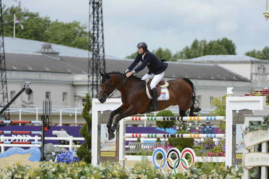 Olympics-SJ-Ind-8-4-12-4817-RodrigoDiaz-RoyalVinckenburg-COL-DDeRosaPhoto