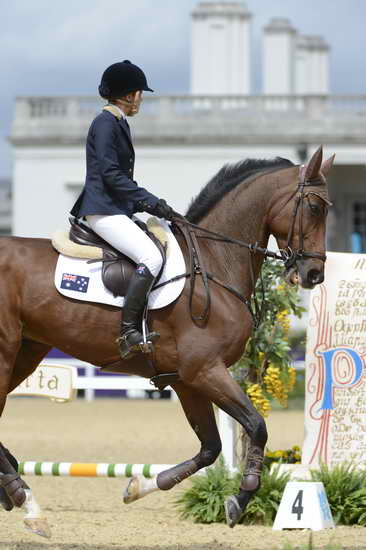 Olympics-SJ-Ind-8-4-12-4834-JuliaHargreaves-Vedor-AUS-DDeRosaPhoto