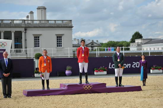 Schroder-Guerdat-OConnor-Olympics-8-8-12-SJ-Ind-Medals-6642-DDeRosaPhoto