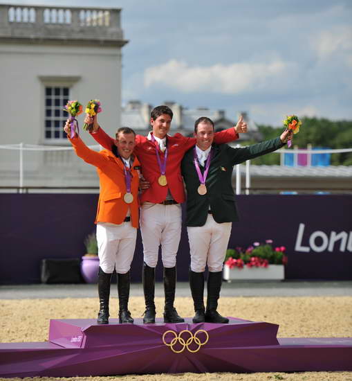 Schroder-Guerdat-OConnor-Olympics-8-8-12-SJ-Ind-Medals-6652-DDeRosaPhoto