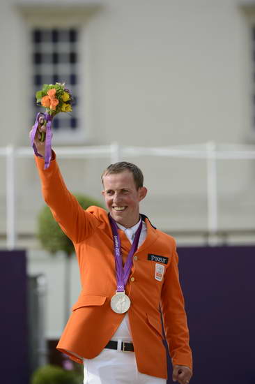 Silver-DorotheeSchneider-KristinaSprehe-HelenLangehanenberg-GercoSchroder-Olympics-8-8-12-SJ-Ind-Medals-6571-DDeRosaPhoto