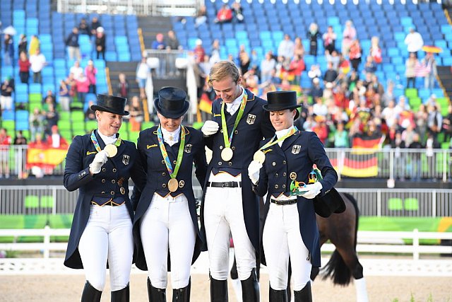 Olympics-DRE-TM-Awards-8-12-16-7526-DDeRosaPhoto